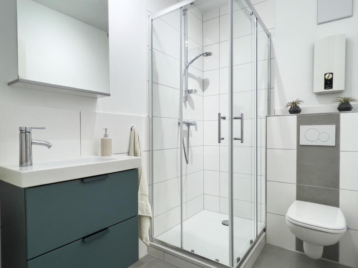 Home By Doni I Apartment An Der Kunsthalle I Parkplatz & Balkon Bielefeld Exterior foto